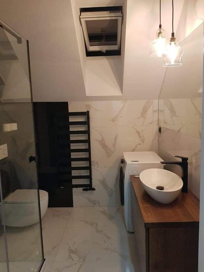 Mieszkanie Do Wynajecia Stroza  Exteriér fotografie